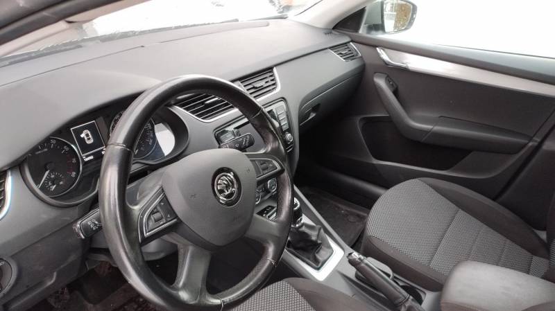 ox_skoda-octavia-iii-14-tsi-krajowa-2013r