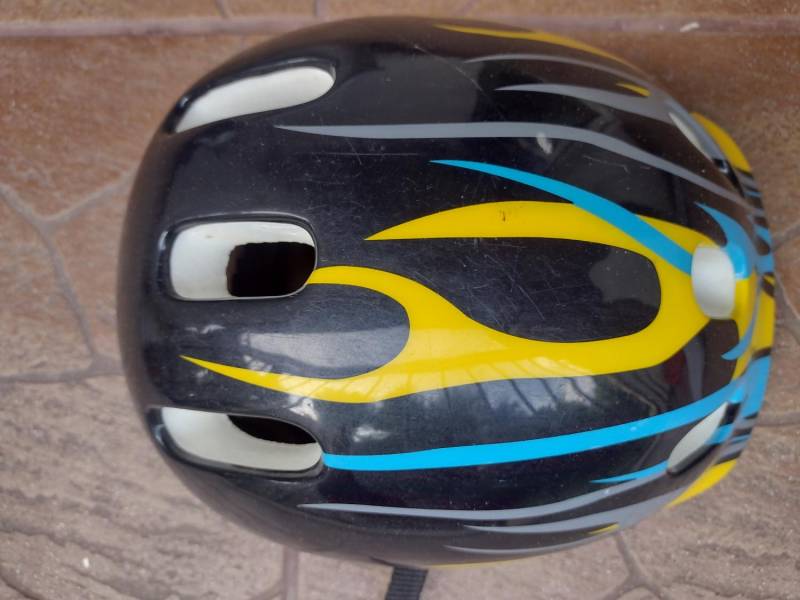 ox_sprzedam-kask-rowerowy-chlopiecy-roz-m-52-54cm
