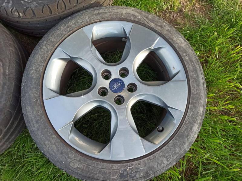 ox_alufelgi-z-oponami-4-szt-ford-galaxy-mondeo-focus-23545r18