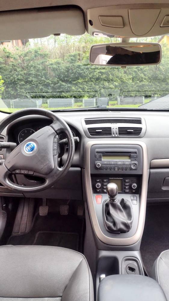 ox_fiat-croma-benzynalpg-2006