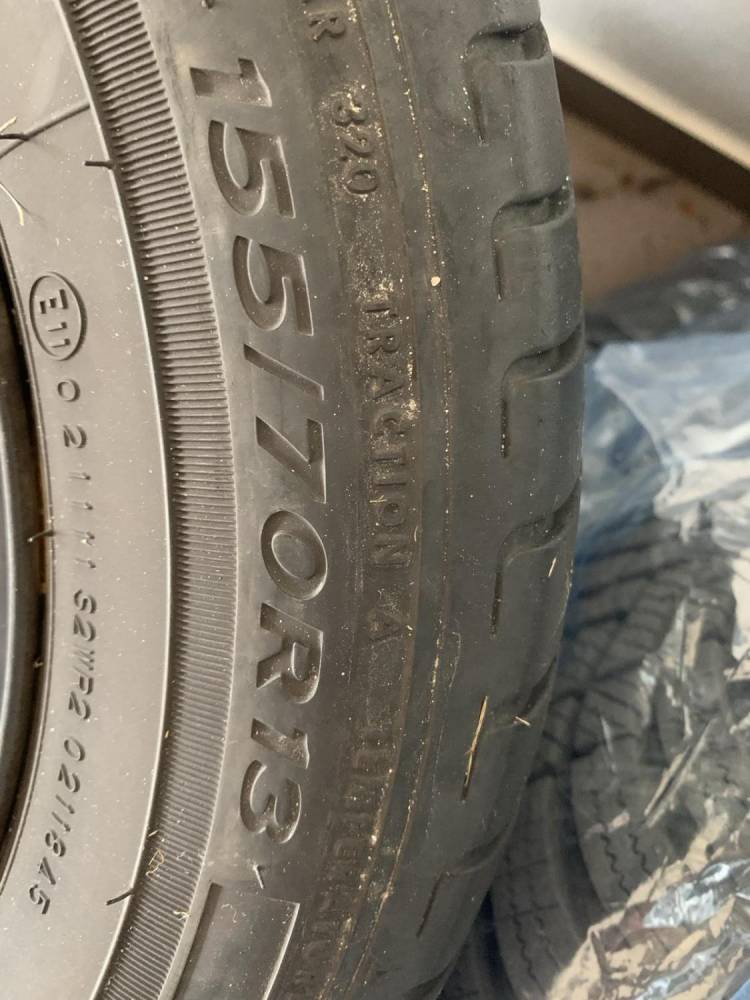 ox_sprzedam-opony-letnie-5570-r13-dunlop