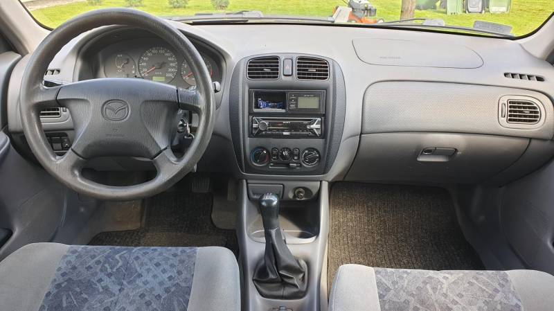 ox_mazda-323-f-bj-zadbana-doinwestowana-16-lat-u-jednego-wlasciciela