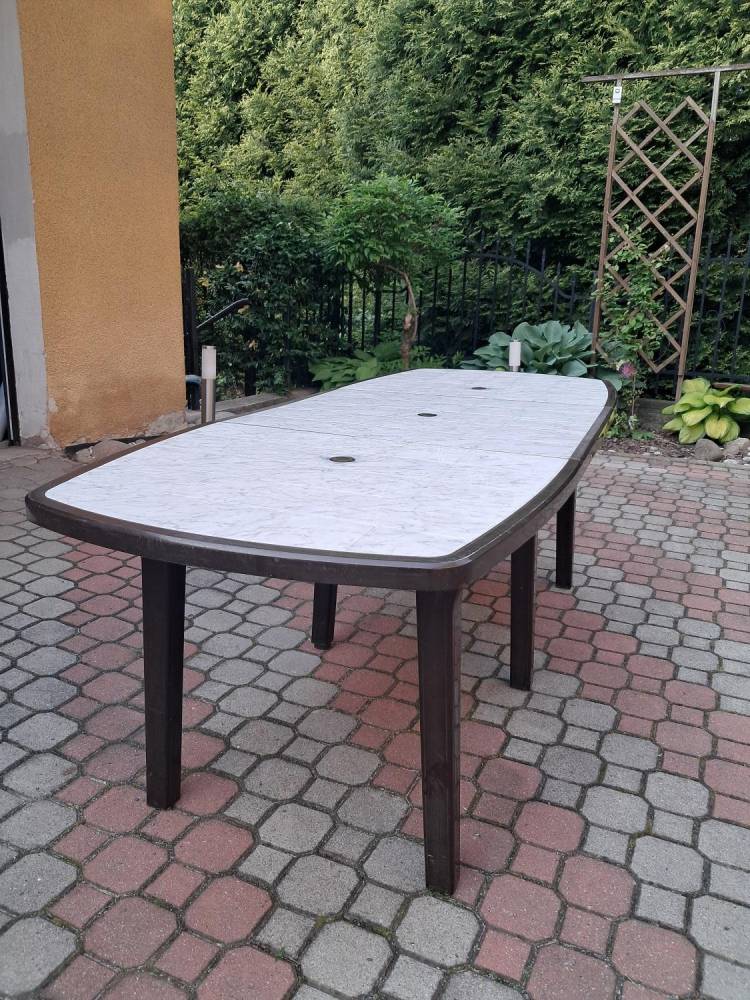 ox_sprzedam-solidny-stol-ogrodowy-xl-szesc-nog