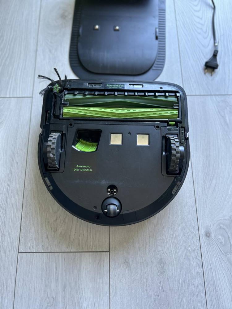 ox_irobot-roomba-s9-oraz-mopujacy-braava-jet-m6-black