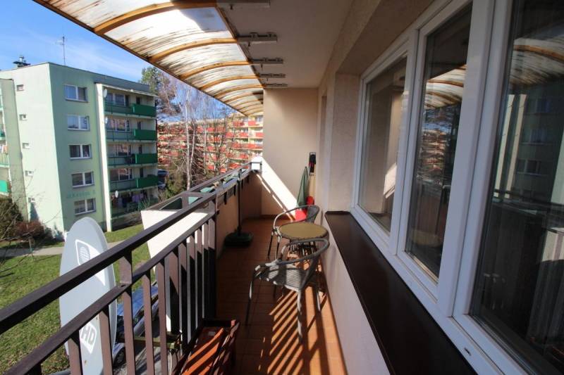 ox_2-pokojowe-mieszkanie-os-podgorze-balkon-3-pietro-best