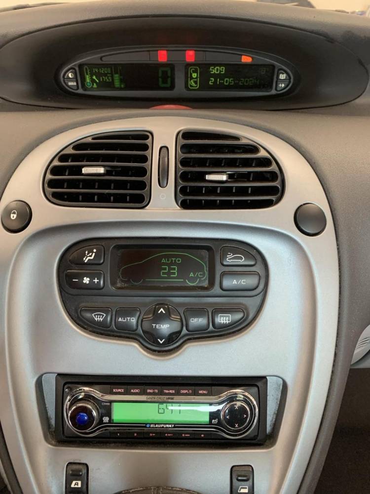 ox_citroen-xsara-picasso-16-benzyna-przebieg-141tys-km-klimatyzacja