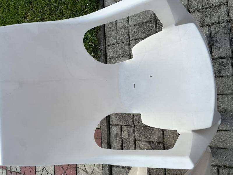 ox_biale-krzesla-ogrodowe-4-szt