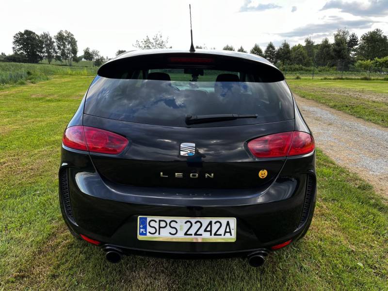 ox_seat-leon-bdb-2-r-line-z-pakietem-abt-wersja-sportowa-priv-z-domu