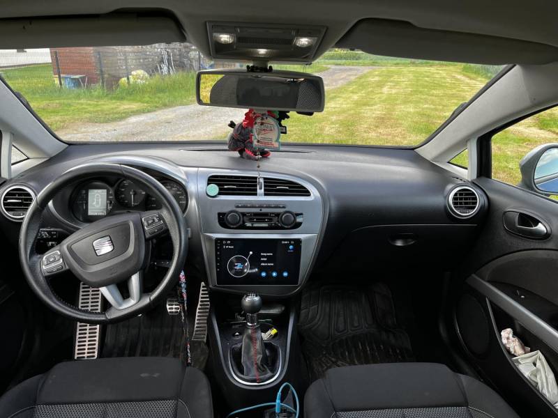 ox_seat-leon-bdb-2-r-line-z-pakietem-abt-wersja-sportowa-priv-z-domu