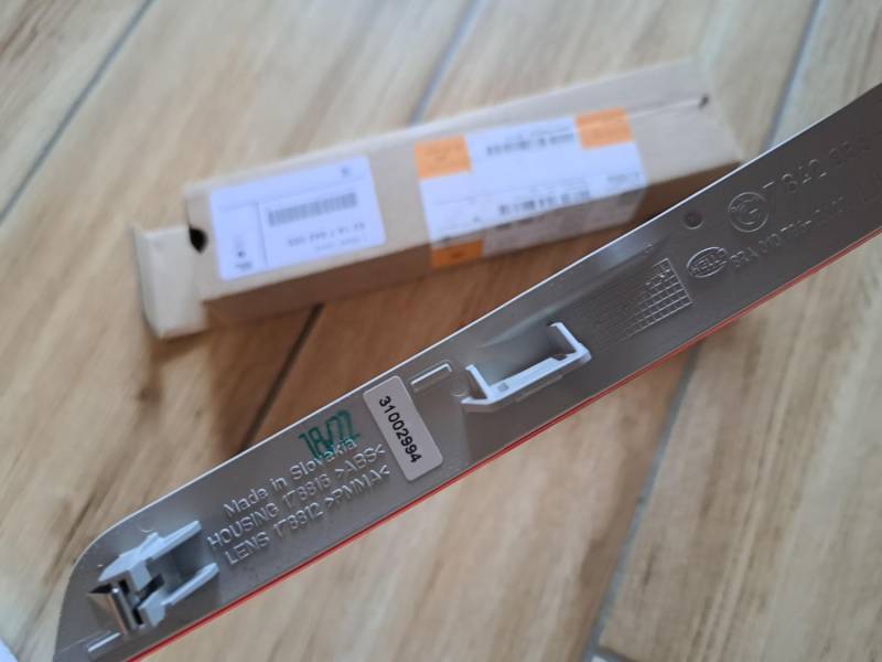 ox_sprzedam-nowe-oryginalne-lampki-odblaskowe-do-bmw