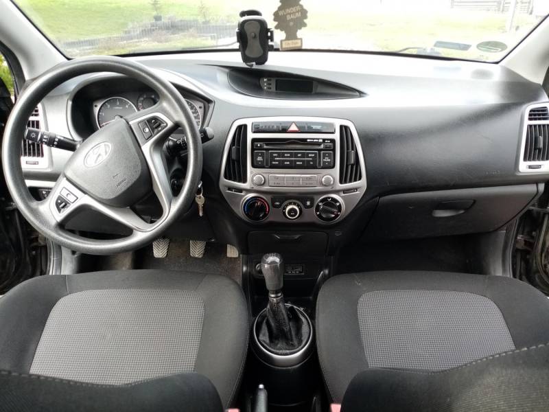 ox_hyundai-i20-11-crdi