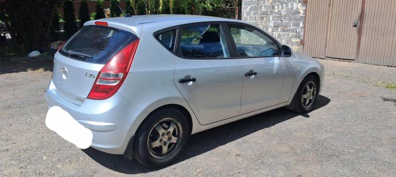 ox_hyundai-i30-rok-2007-r16-diesel-66-kw-nowa-klima-alu-felgi