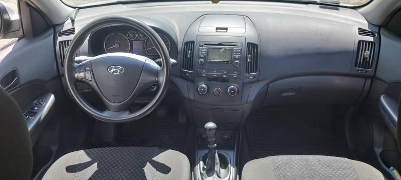 ox_hyundai-i30-rok-2007-r16-diesel-66-kw-nowa-klima-alu-felgi