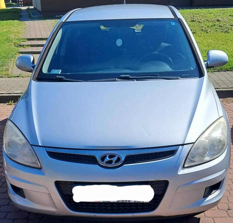 ox_hyundai-i30-rok-2007-r16-diesel-66-kw-nowa-klima-alu-felgi