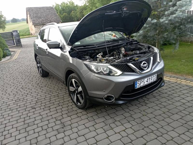 ox_suv-nissan-qashqai-acenta12-benzyn-2016-r-z-domu-4-kola-na-alusach