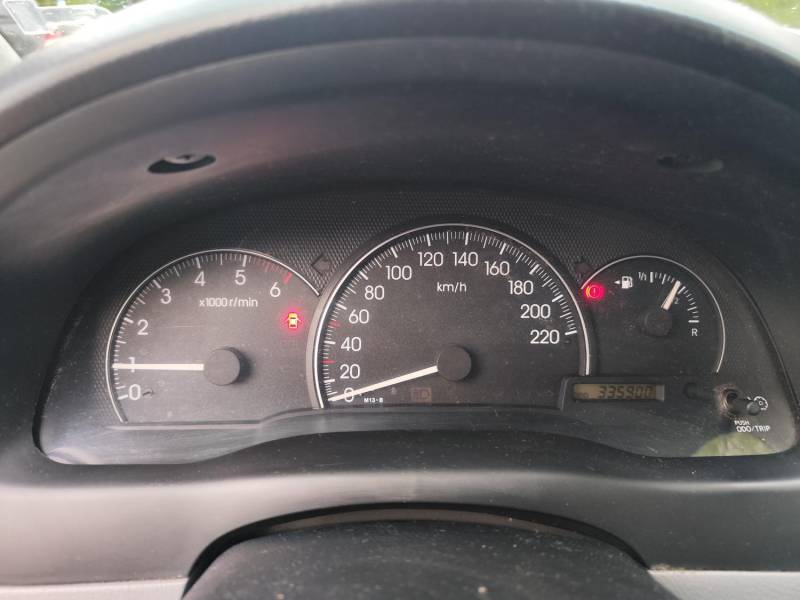 ox_sprzedam-toyota-avensis-verso-20-d4d-super-praktyczne-i-pojemne-auto