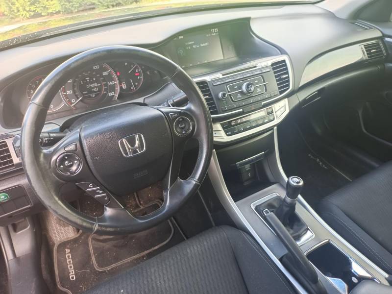 ox_honda-accord-ix-24-200km-klimatronic-alufelgi-19-kamera-led-2013r
