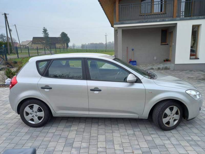 ox_kia-ceed-16-crdi-2007r-niezawodna