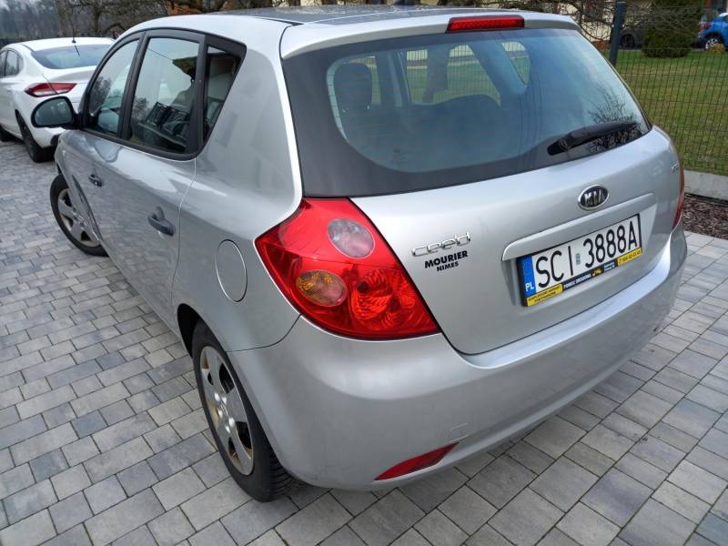 ox_kia-ceed-16-crdi-2007-i-rejestracja-2008