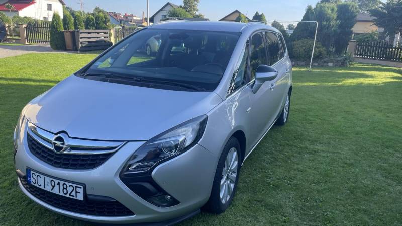 ox_opel-zafira-tourer-16-diesel-7-miejscowy