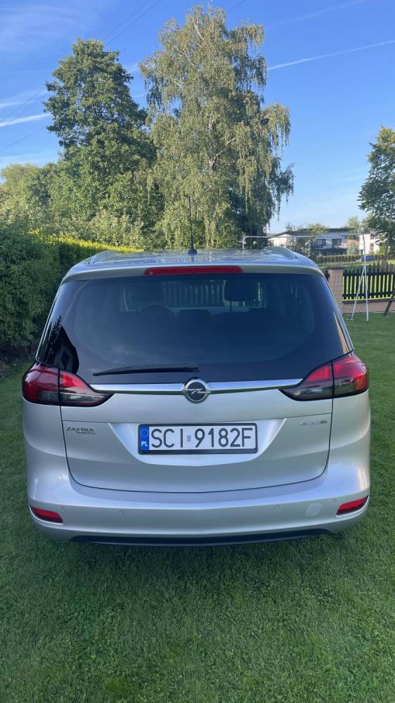 ox_opel-zafira-tourer-16-diesel-7-miejscowy