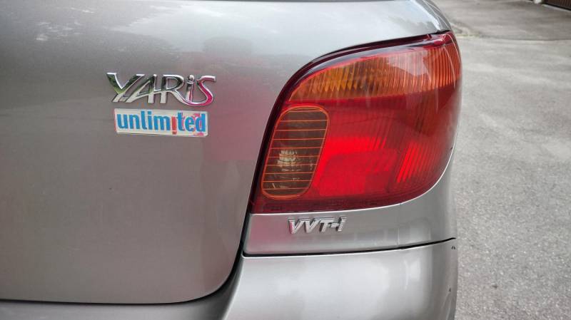 ox_toyota-yaris-13-vvt-i-unlimited