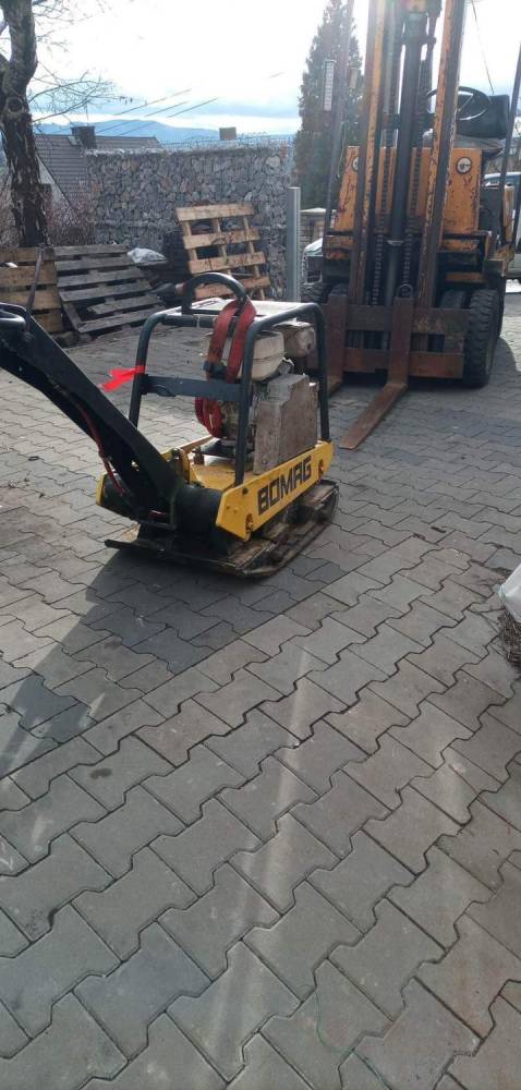 ox_uslugi-minikoparka-jcb-8018-transport-do-35-t-wywrotka