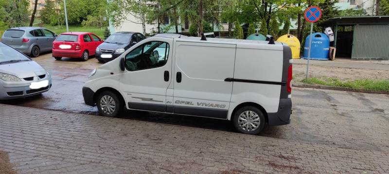 ox_bagaznik-dachowy-vivaro-2007-traffic-primastar