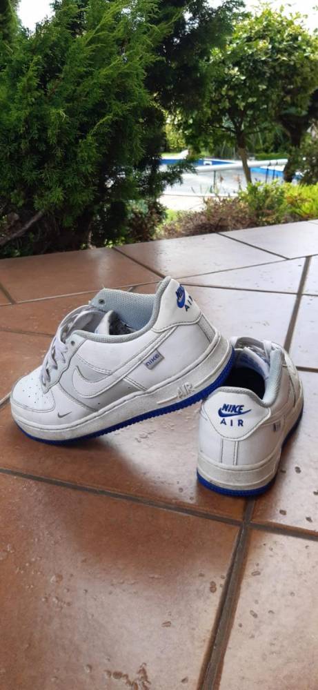 ox_buty-nike-air-force-1lv8-rozm-375