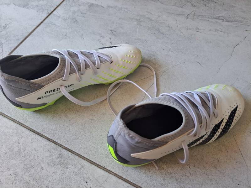 ox_korki-adidas-predator-355