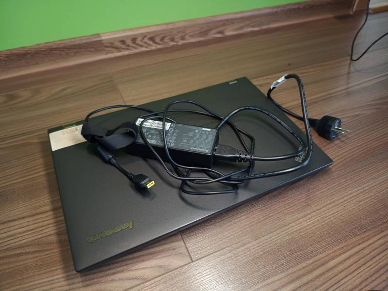 ox_laptop-lenovo