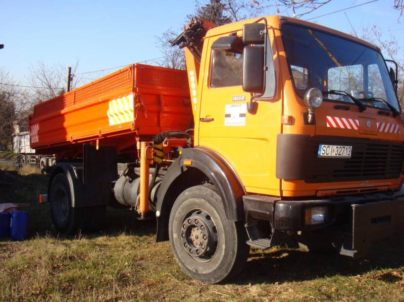 ox_spych-koparka-kolowa-koparkoladowarka-koparka-4t-wywrotka