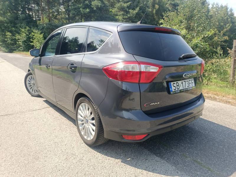 ox_ford-c-max-16-150km-titanium-2012r