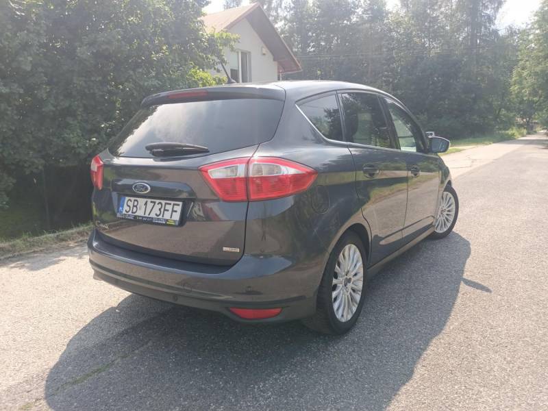 ox_ford-c-max-16-150km-titanium-2012r