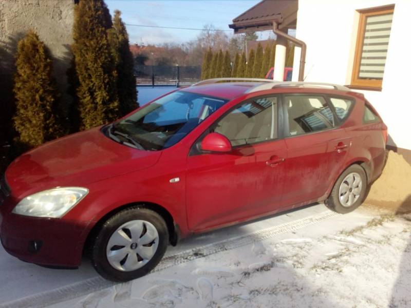 ox_sprzedam-kia-ceed-doinwestowana