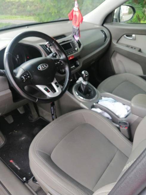 ox_kia-sportage-17crdi-salon-pl-maly-przebeg-120500-bezwypadkowa-zadbana