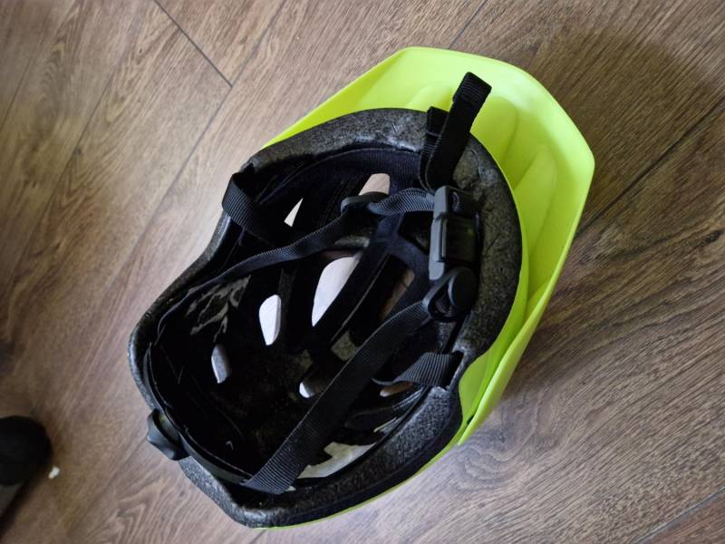 ox_sprzedam-kask-na-rower