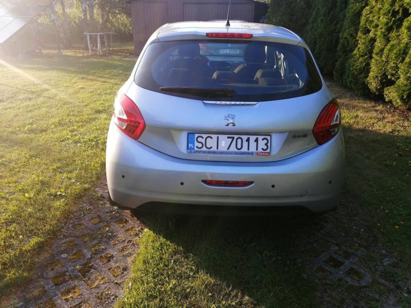 ox_sprzedam-peugeot-208