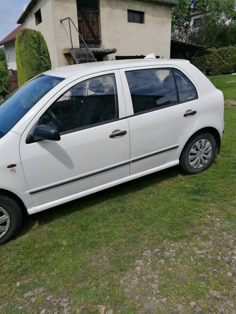 ox_skoda-fabia-12-z-gazem-2003-rok