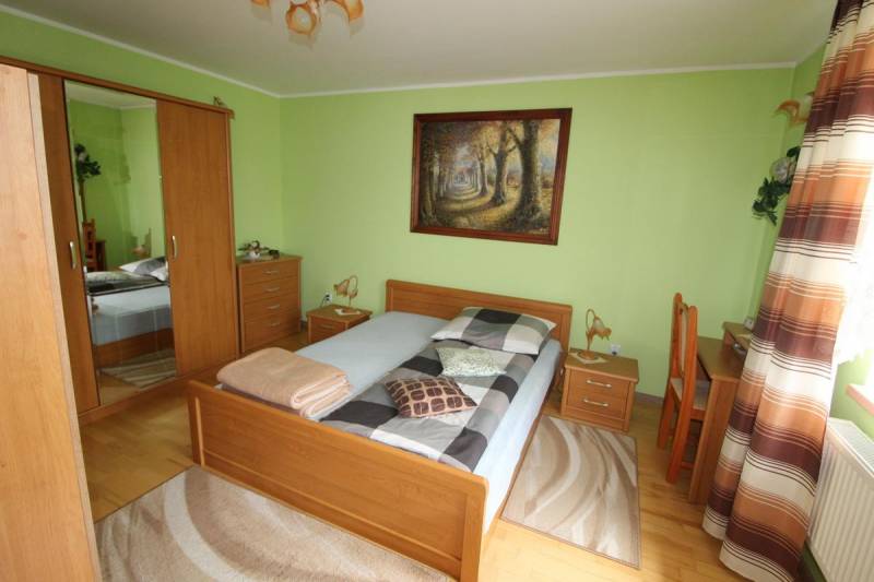 ox_solidny-przestronny-dom-w-gorkach-malych-best