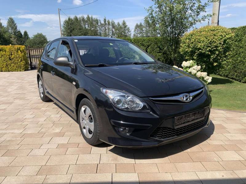 ox_hyundai-i30-14-benzyna-bezwypadkowy-2010rprzebieg-148tys-km