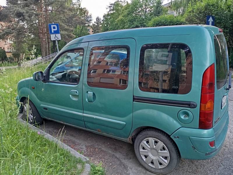 ox_sprzedam-renault-kangoo-15-dci-2004r