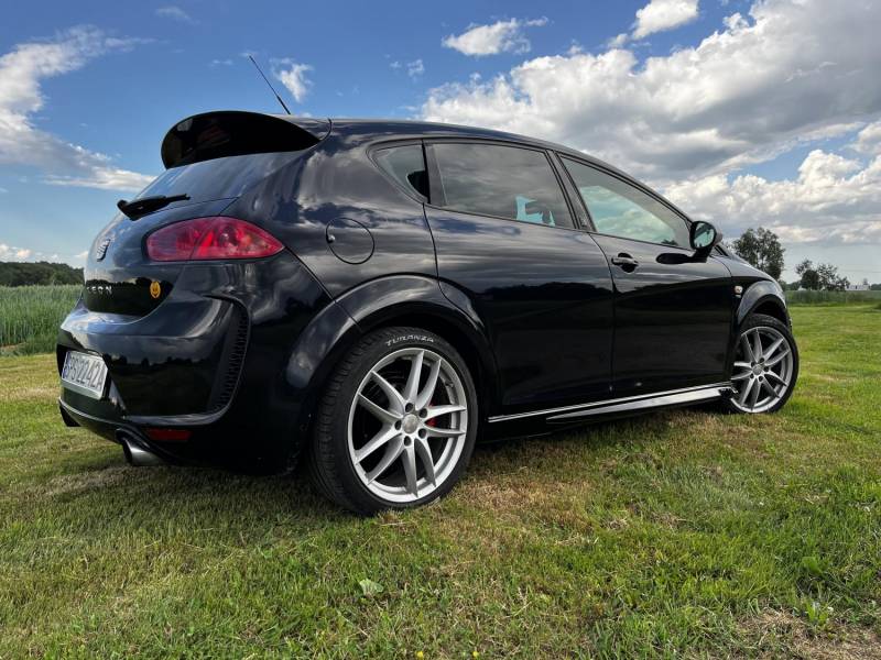 ox_seat-leon-2-r-line-pakiet-abt-wersja-sport-zadbany-faktura-vat-2