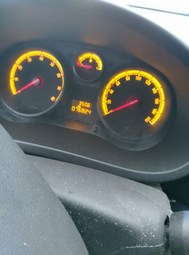 ox_opel-corsa