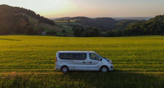 ox_wynajem-busow-wypozyczalnia-busa-osobowego-z-winietami-transport