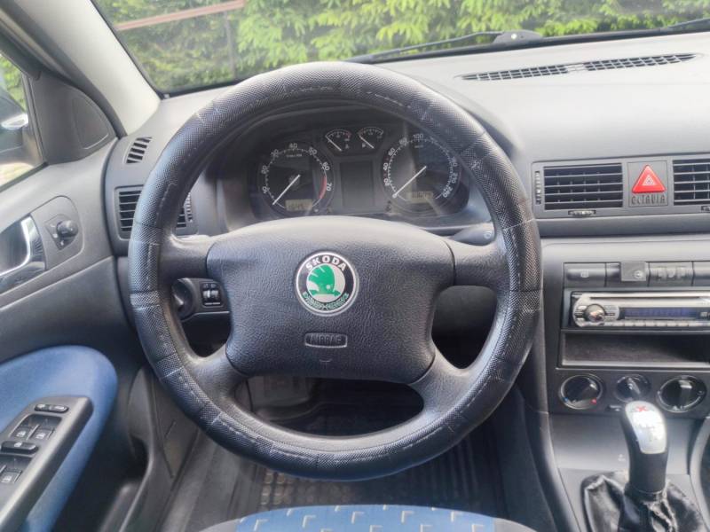 ox_skoda-octavia-1u-ambiente-20-benzyna-lpg-4x4