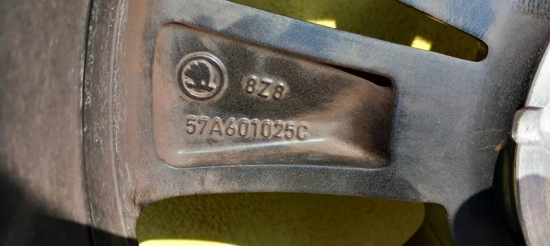 ox_oryginalne-kola-zimowe-skoda-21555-r17