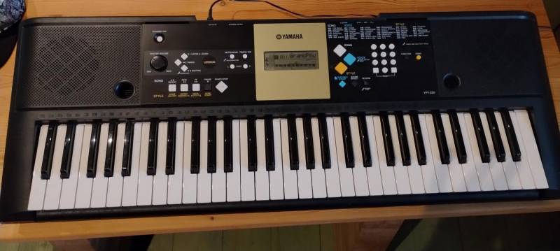 ox_sprzedam-keyboard-yamaha