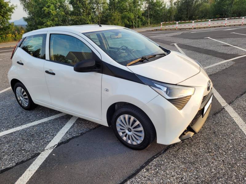 ox_toyota-aygo-ii-lift-10l-72km-5-6l-lpg-klima-20202021r-bluetooth