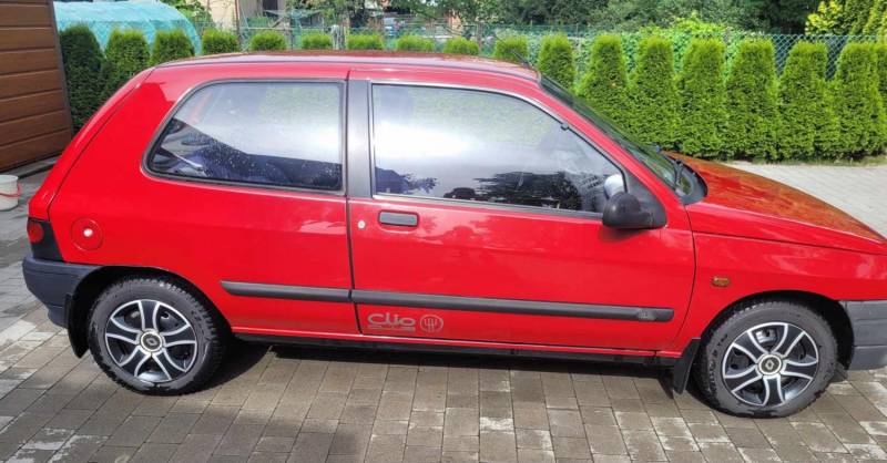 ox_renualt-clio-igla-95